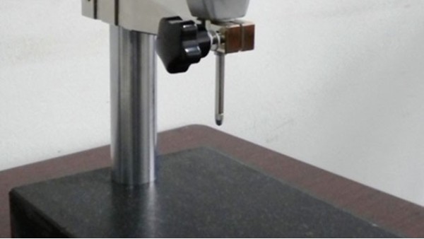 怎么校準高度規(guī)的指針