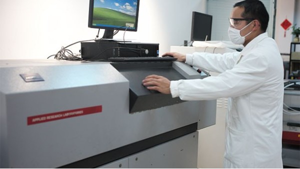 如何校準(zhǔn)銑床平面度和垂直度