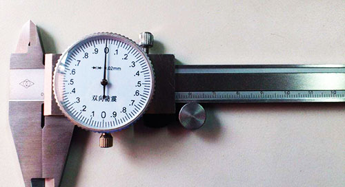 帶表的卡尺如何看數(shù)值