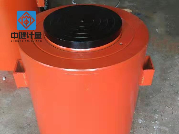 千斤頂計(jì)量檢測，助力高速公路試驗(yàn)室準(zhǔn)確測量